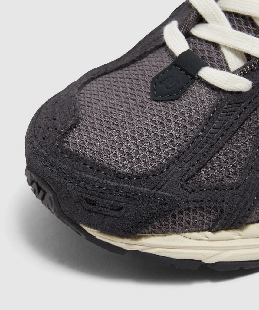 New Balance 1906 sneaker